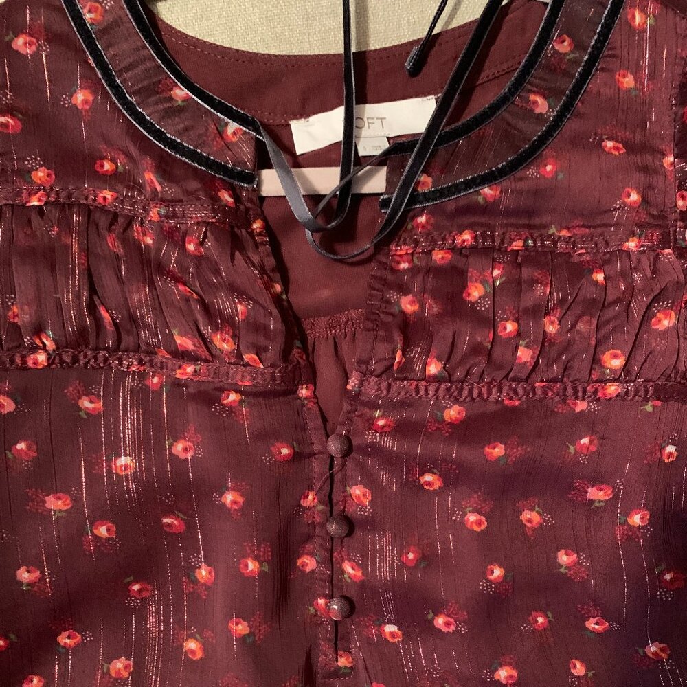 Loft Ruffled Sleeve Blouse Size S - Picture 7 of 7